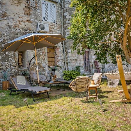 Exclusive Seafront Bacchus Apartment Porec Exterior photo