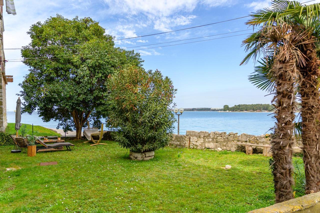 Exclusive Seafront Bacchus Apartment Porec Exterior photo
