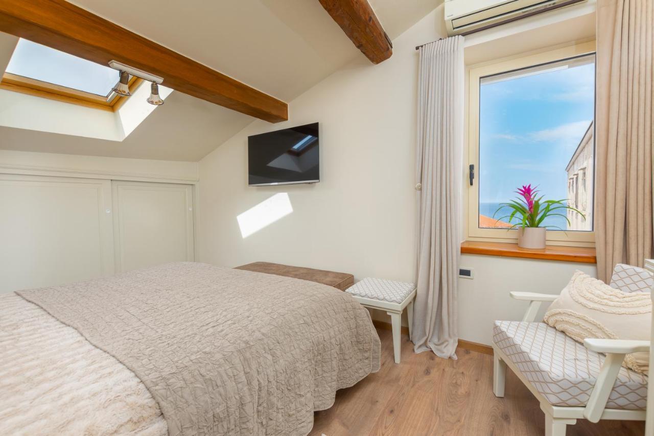 Exclusive Seafront Bacchus Apartment Porec Exterior photo