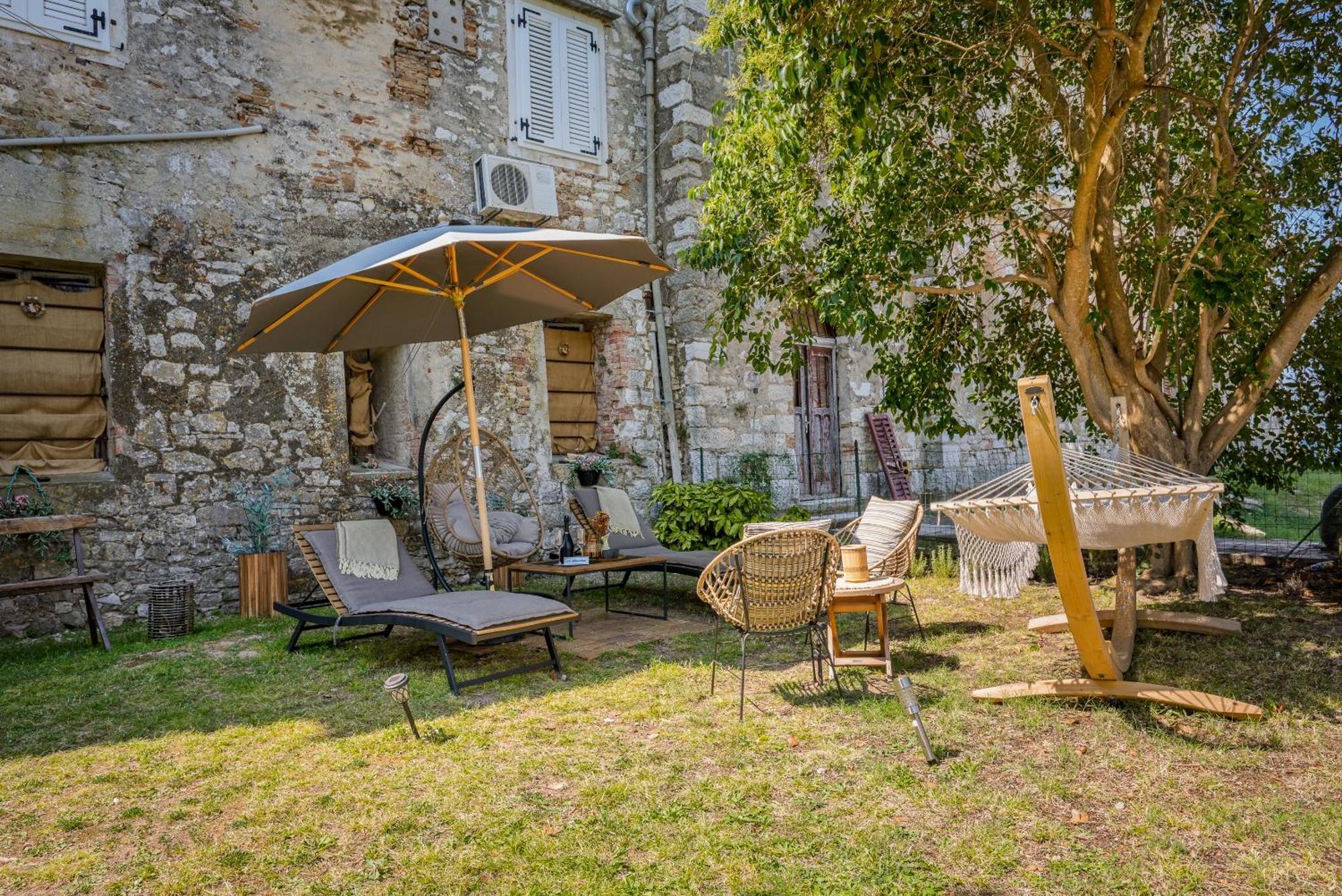 Exclusive Seafront Bacchus Apartment Porec Exterior photo